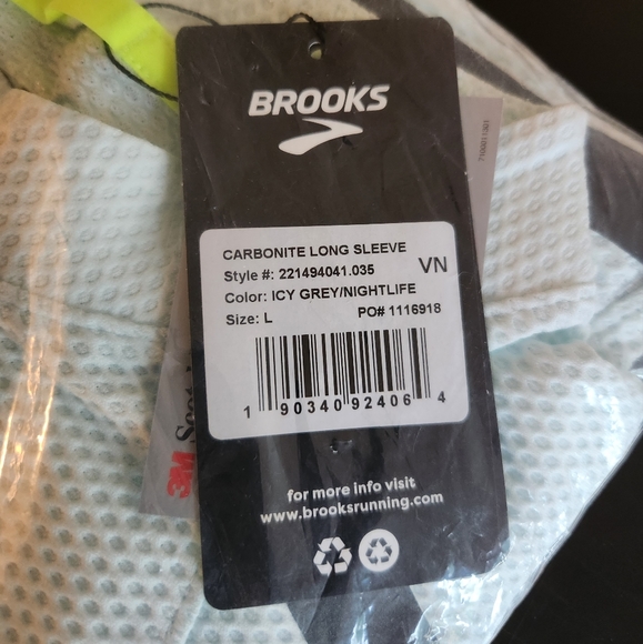 HOLIDAY SALE 🌲 NWT Carbonite Long Sleeve in Icy Grey / Nightlife - Picture 8 of 8